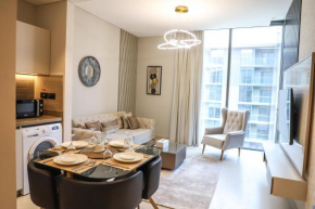 STAY Breathtaking Luxury 1 Bedroom Holiday Home near to Burj Khalifa